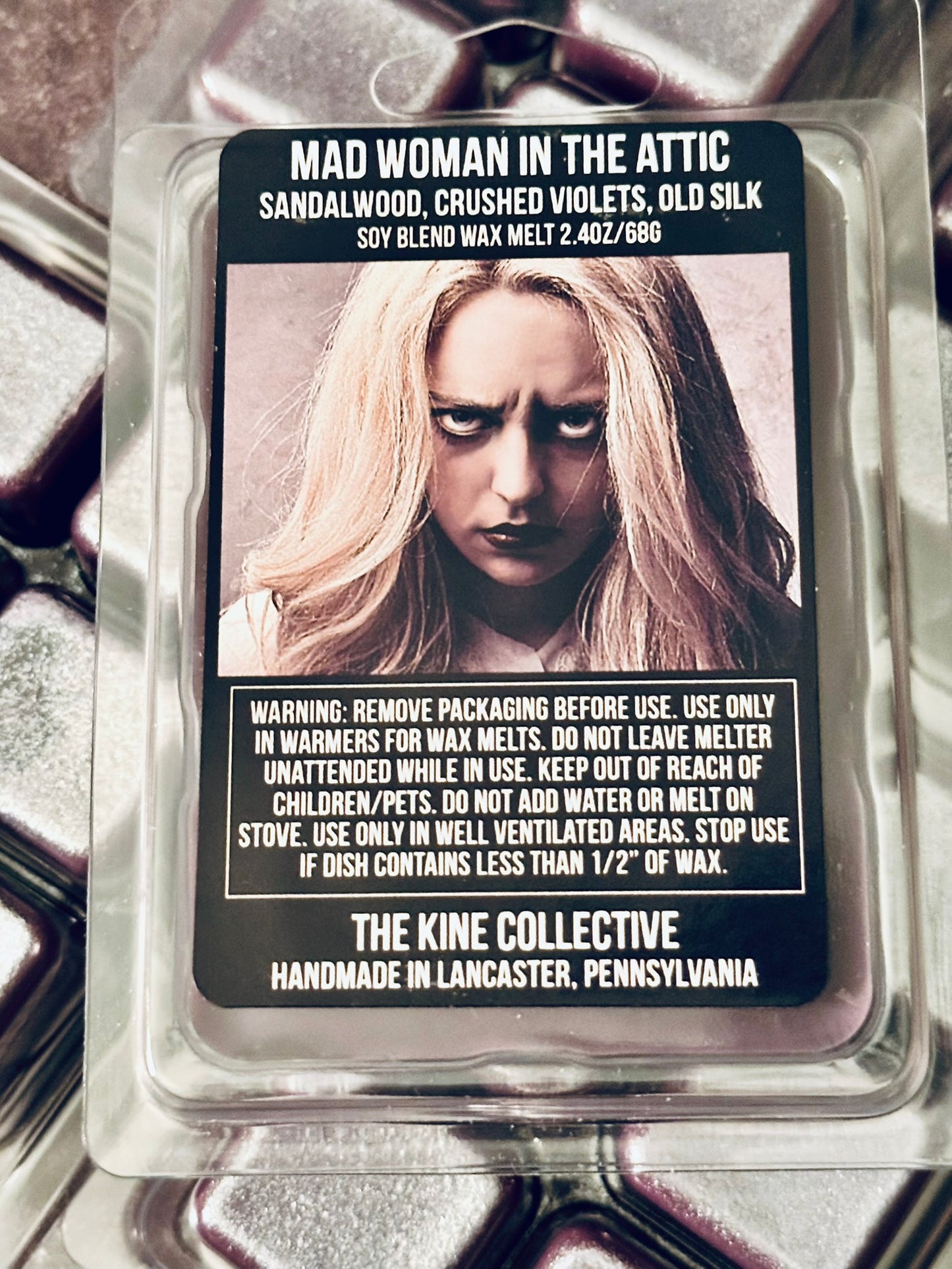 jumpscare-made-to-order-spooky-wax-melts-blueberry-cinnamon-cream-the-kine-collective