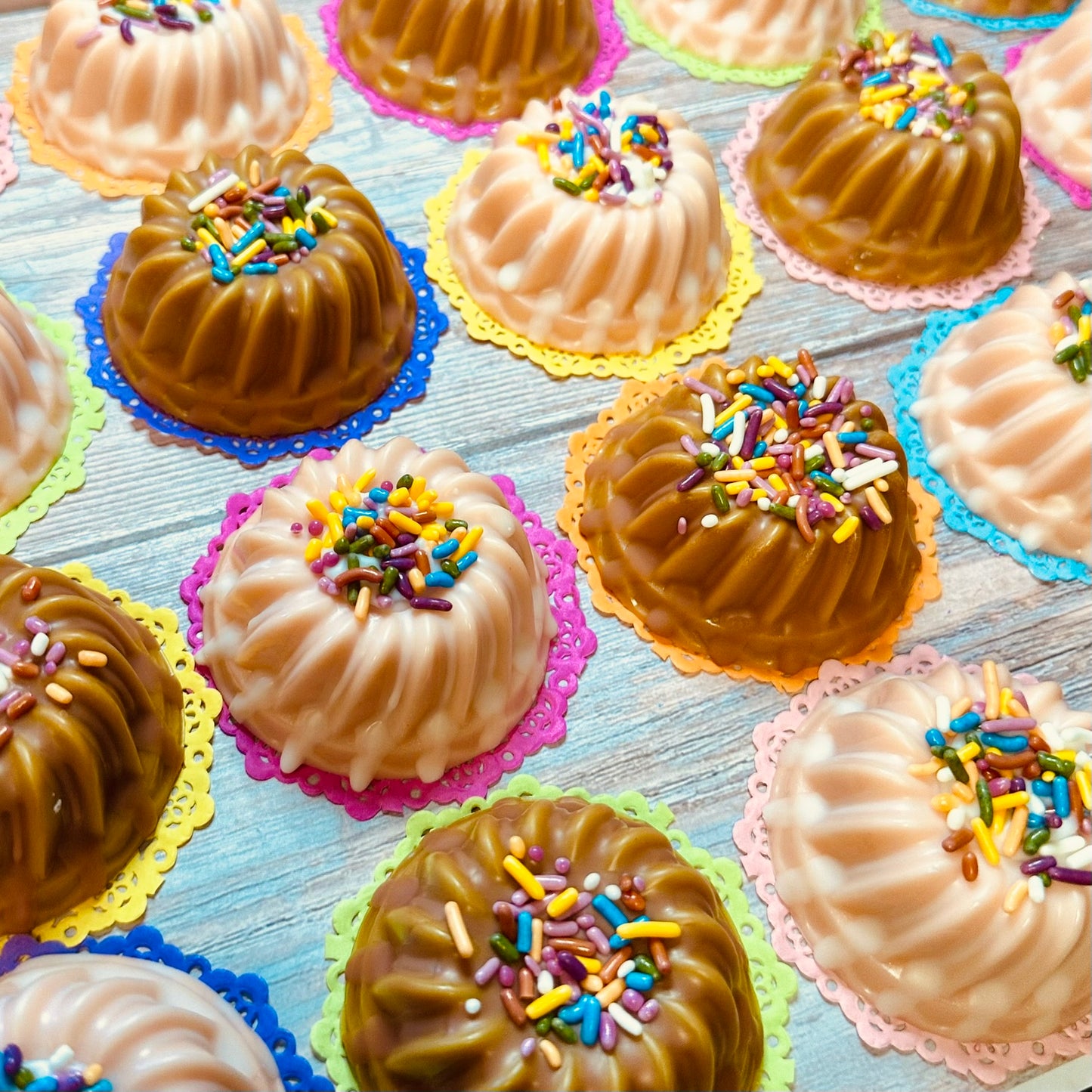 Mini Cake Wax Melts - Cocoa Magic or Vanilla Charm