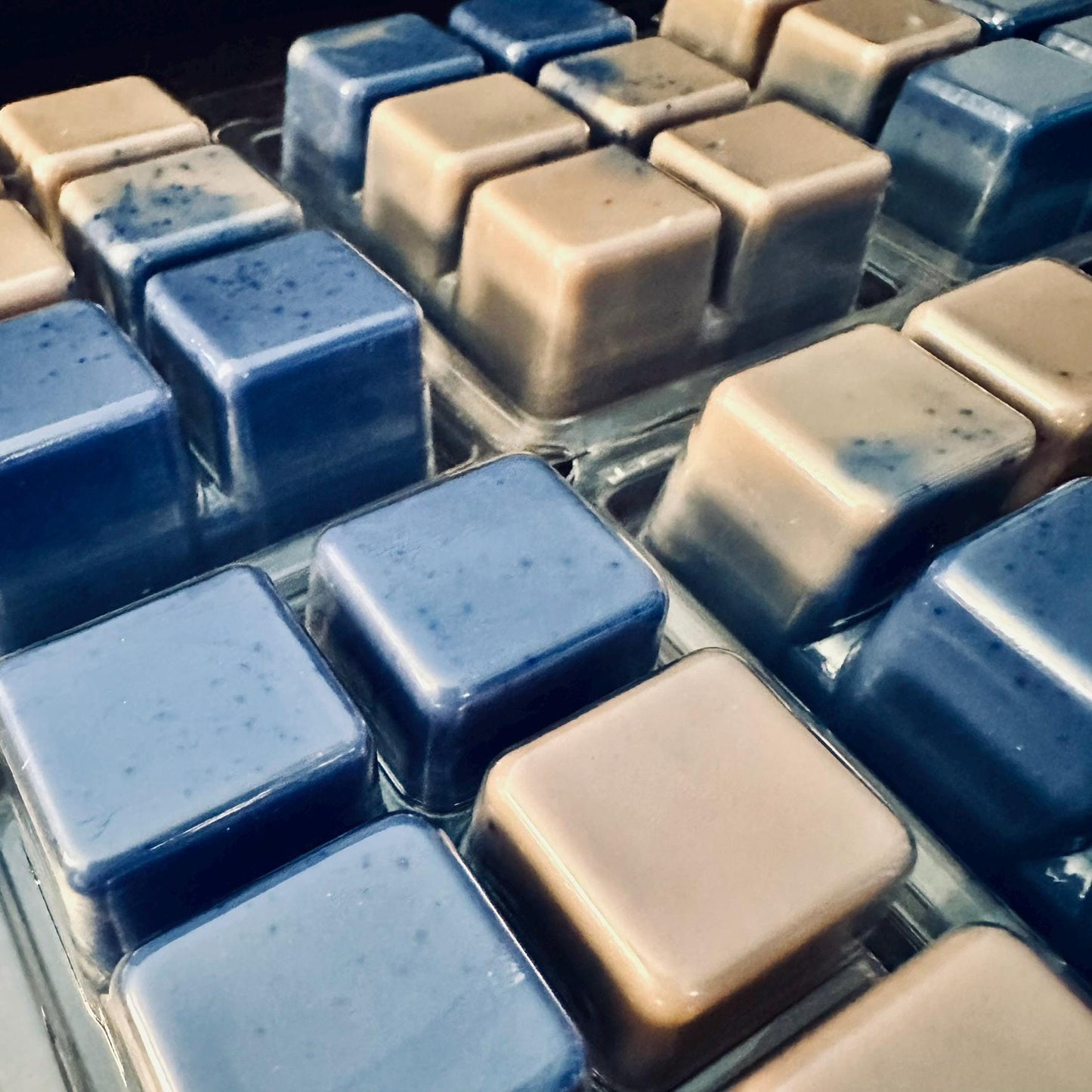 Dark Desert Highway - Cashmere, Night Flora, Sandalwood, Amber 2.4oz Artisan Soy Wax Melts