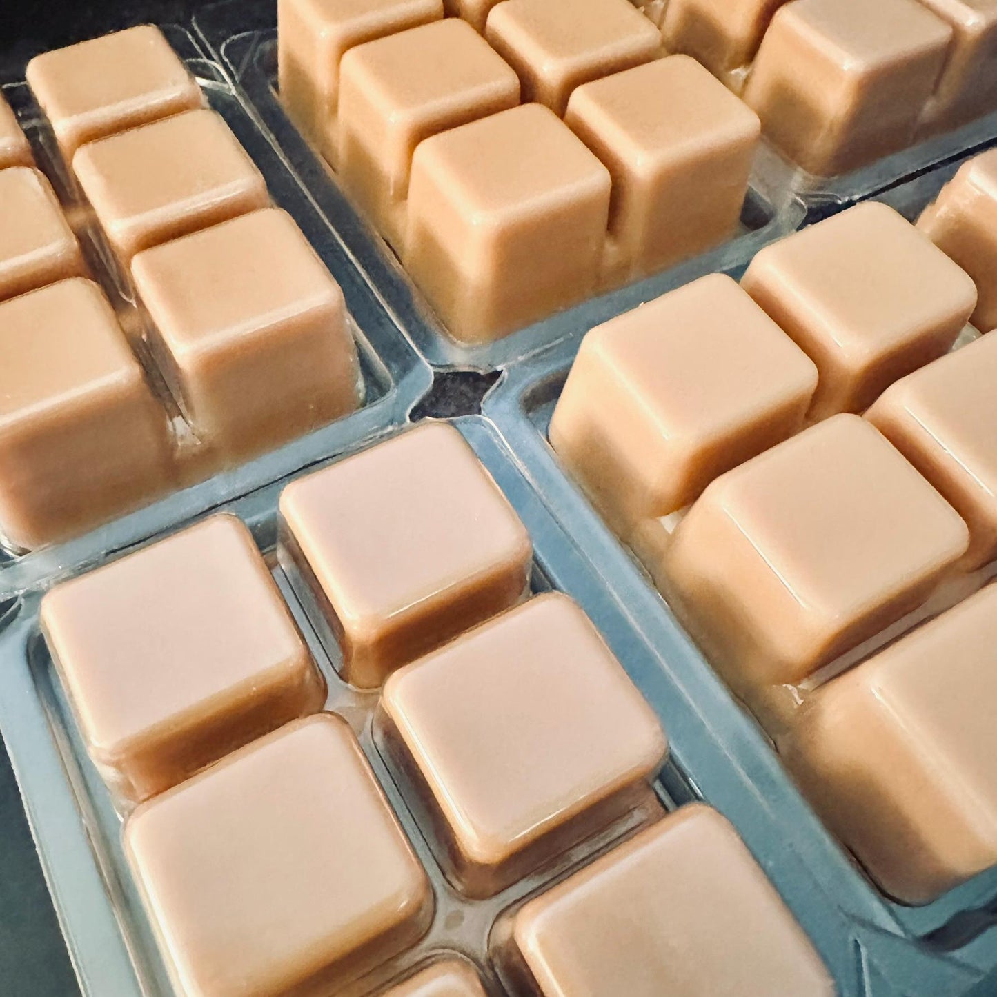 Marrakesh Express - Saffron, Incense, Peppercorn, Tobacco 2.4oz Artisan Soy Wax Melts