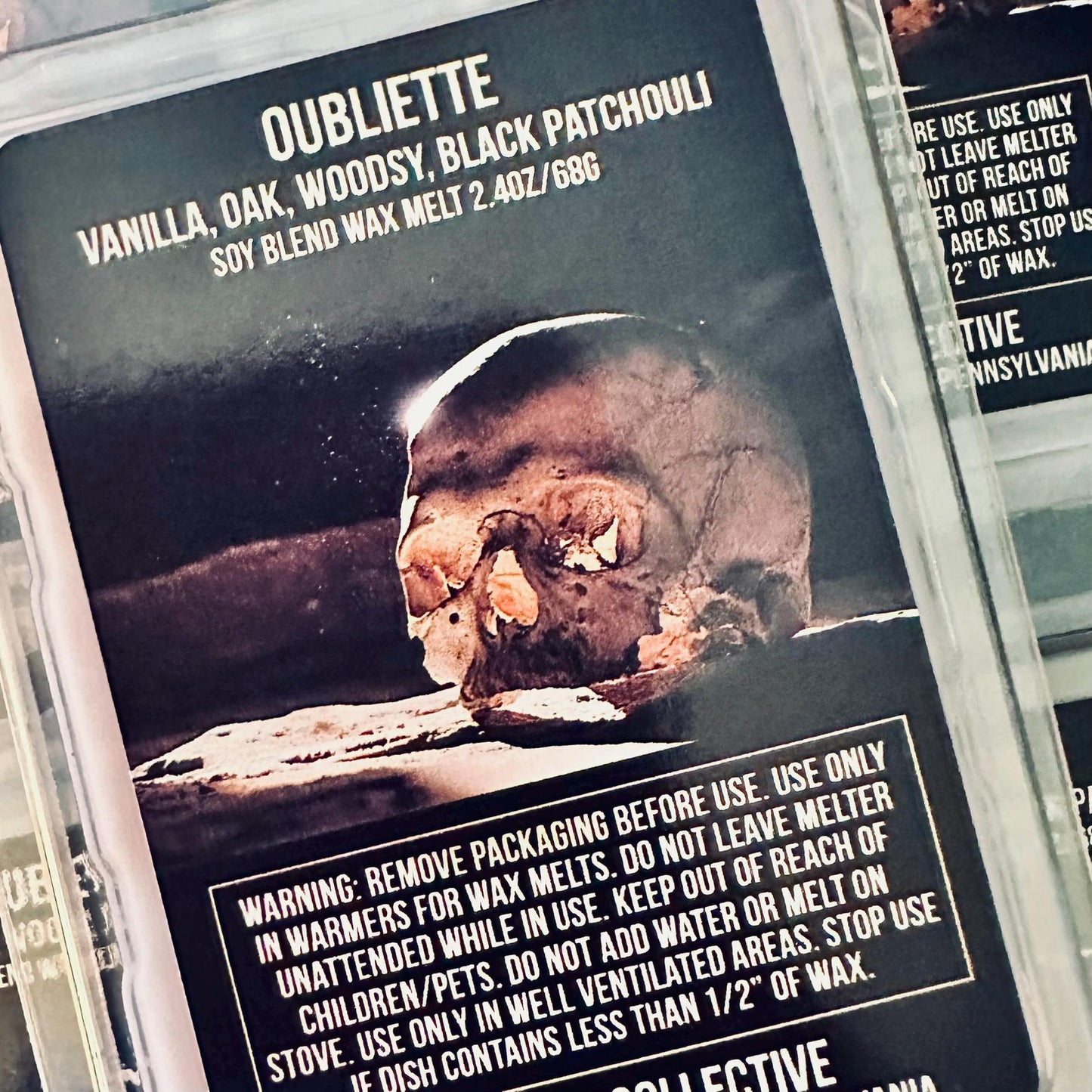 Oubliette - Vanilla Oak, Cedar, Woodsy, Black Patchouli 2.4oz Artisan Soy Wax Melts