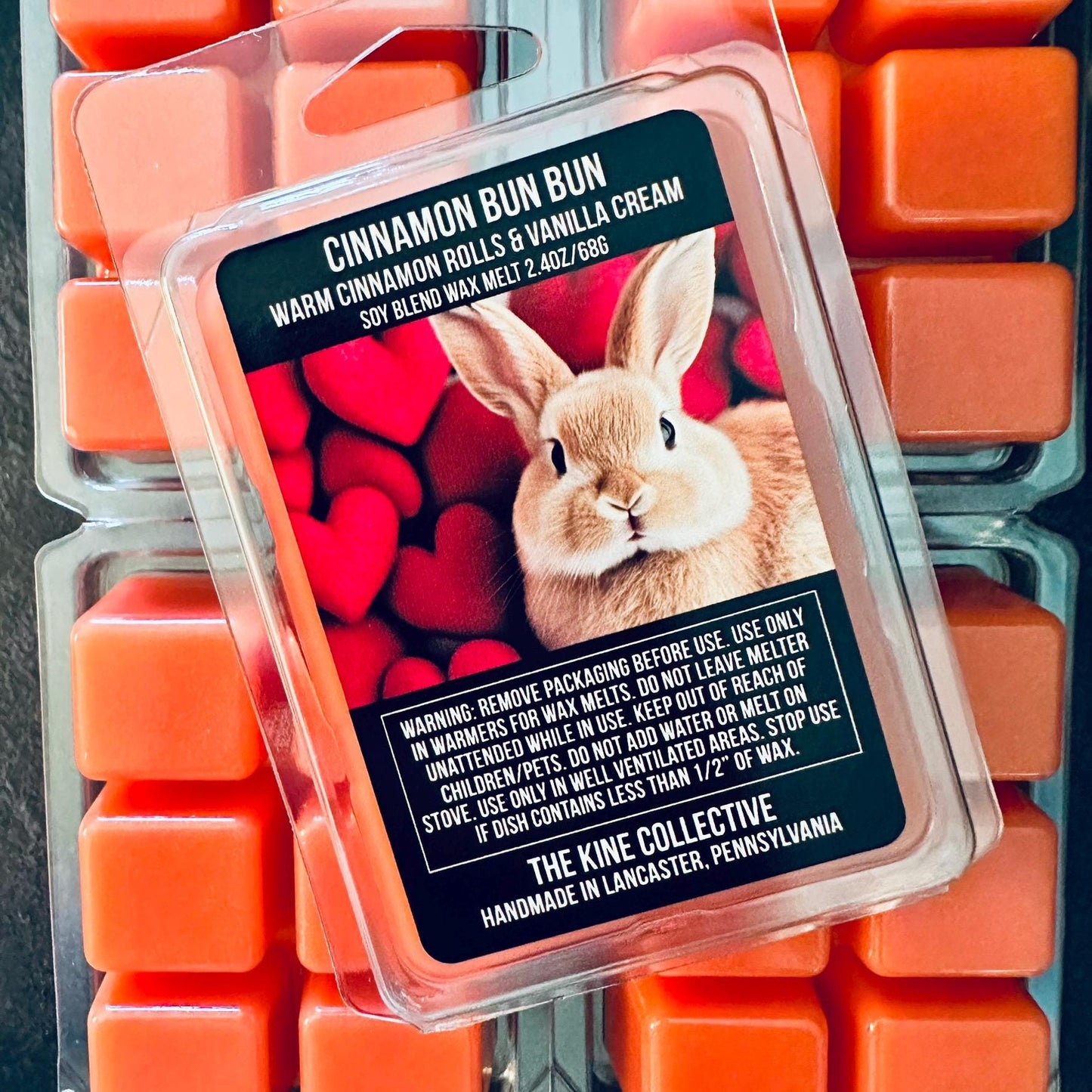 Cinnamon Bun Bun - Warm Cinnamon Rolls & Vanilla Cream 2.4oz Artisan Soy Wax Melts