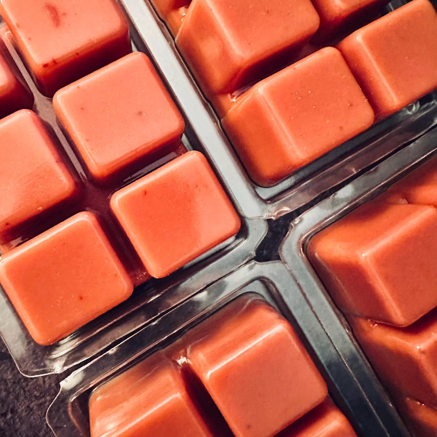 Cinnamon Poppies - Dark Woods, Poppy, Cinnamon, Amber, Clove 2.4oz Artisan Soy Wax Melts