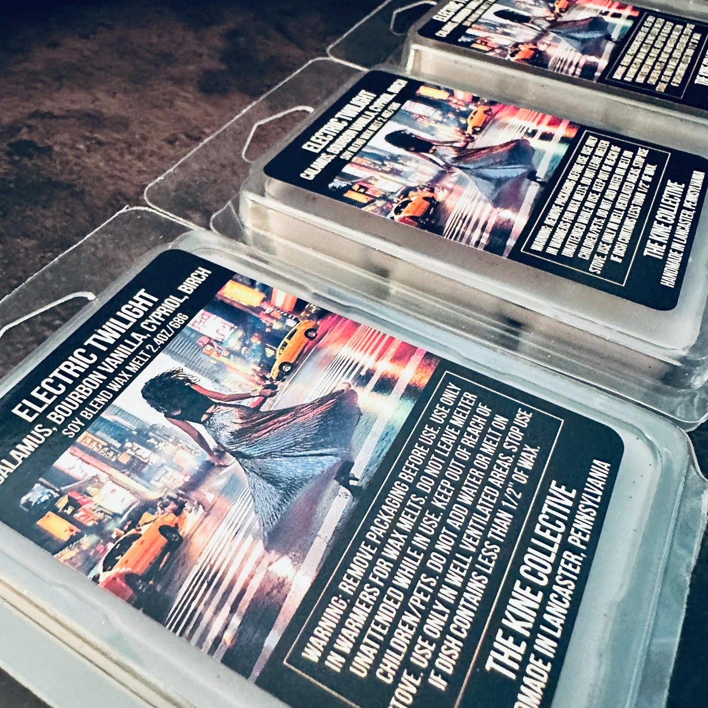 Electric Twilight - Calamus, Bourbon Vanilla, Cypriol, Birch Bark