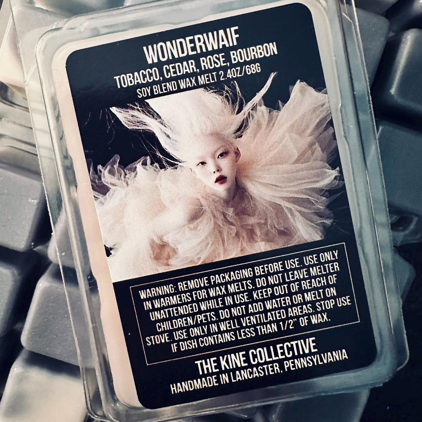 Wonderwaif - Bourbon Tobacco, Cedar, Rose 2.4oz Artisan Soy Wax Melts