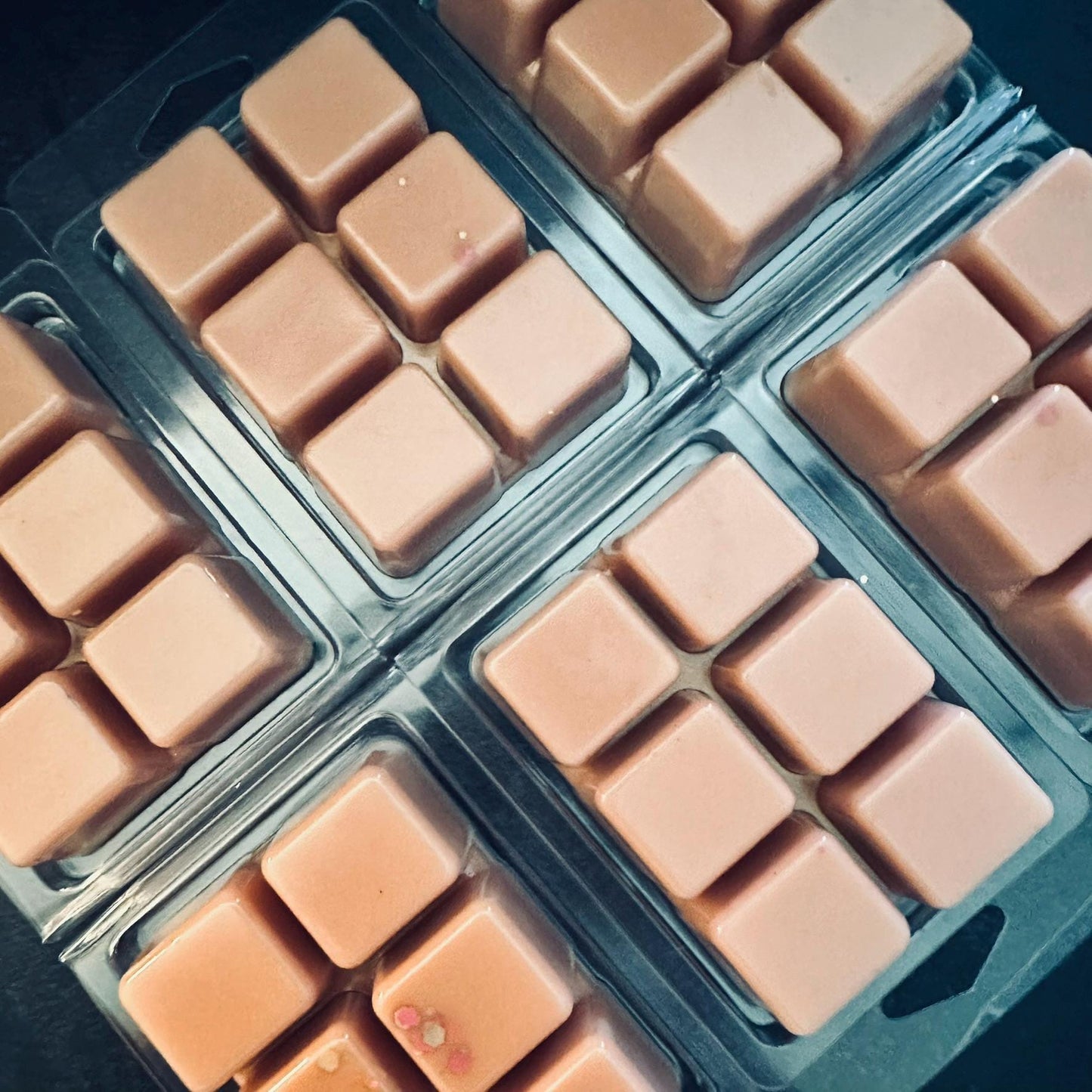 Backseat Rumble - Leather, Vanilla, Oakmoss, Pepper, Gunpowder 2.4oz Artisan Soy Wax Melts